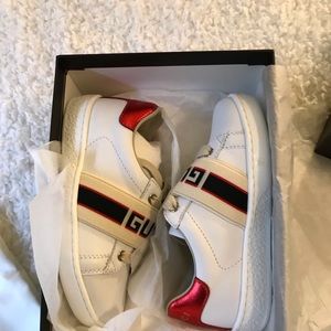 Black kids Gucci sneakers
